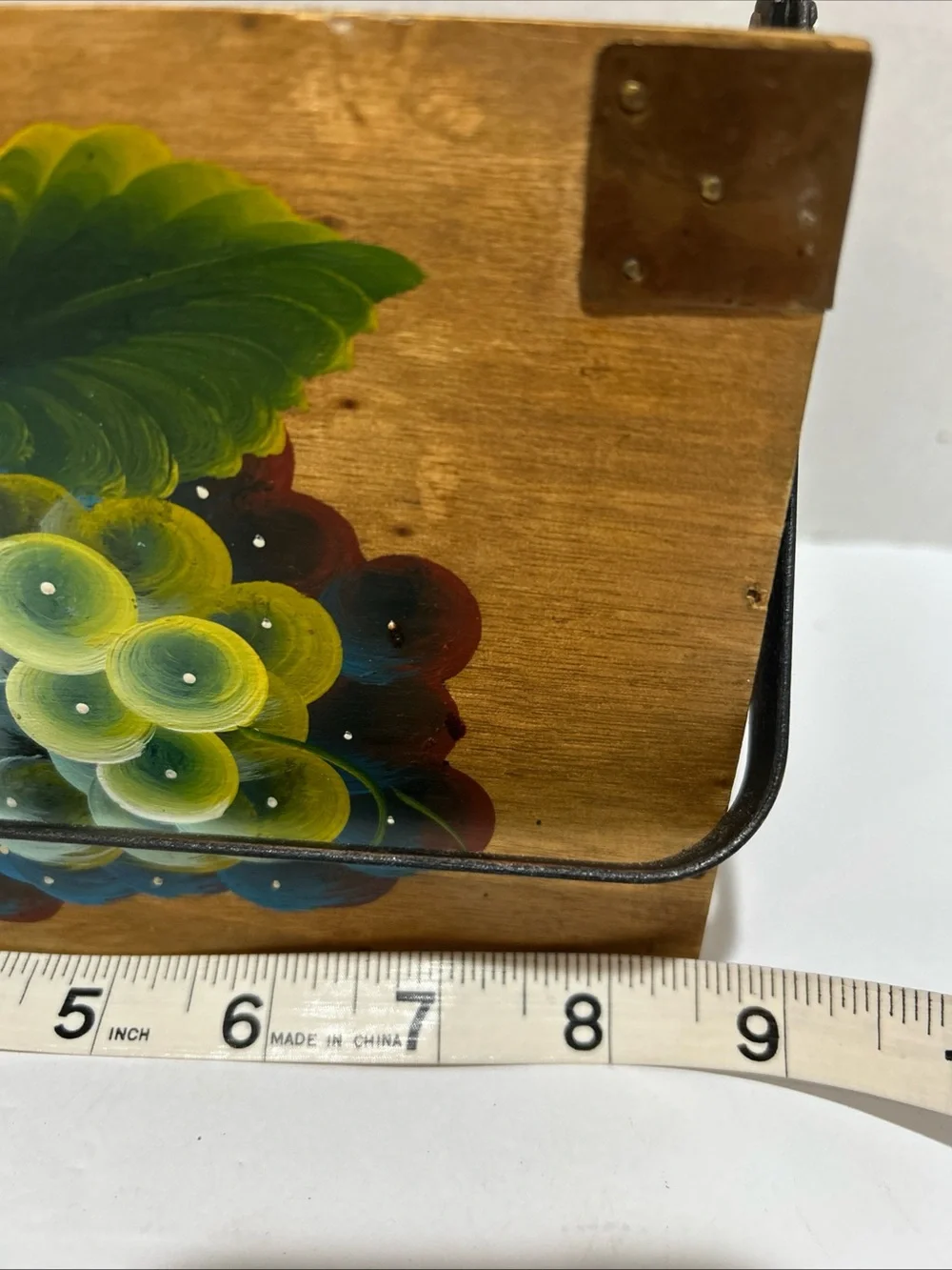 Vtg Hand-Painted Wooden Serving Utensil Caddy with Grapevine Design
